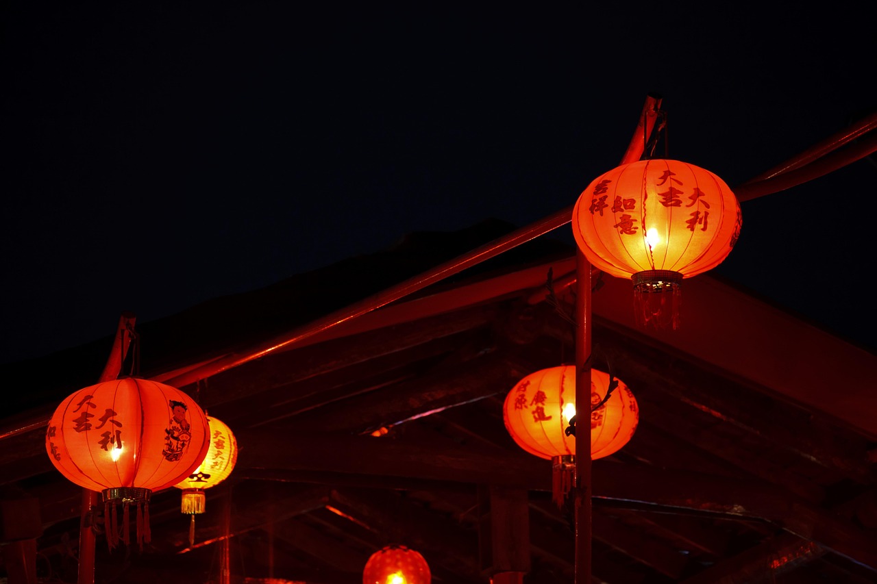 龙腾盛世，春节手机壁纸中的龙年风采